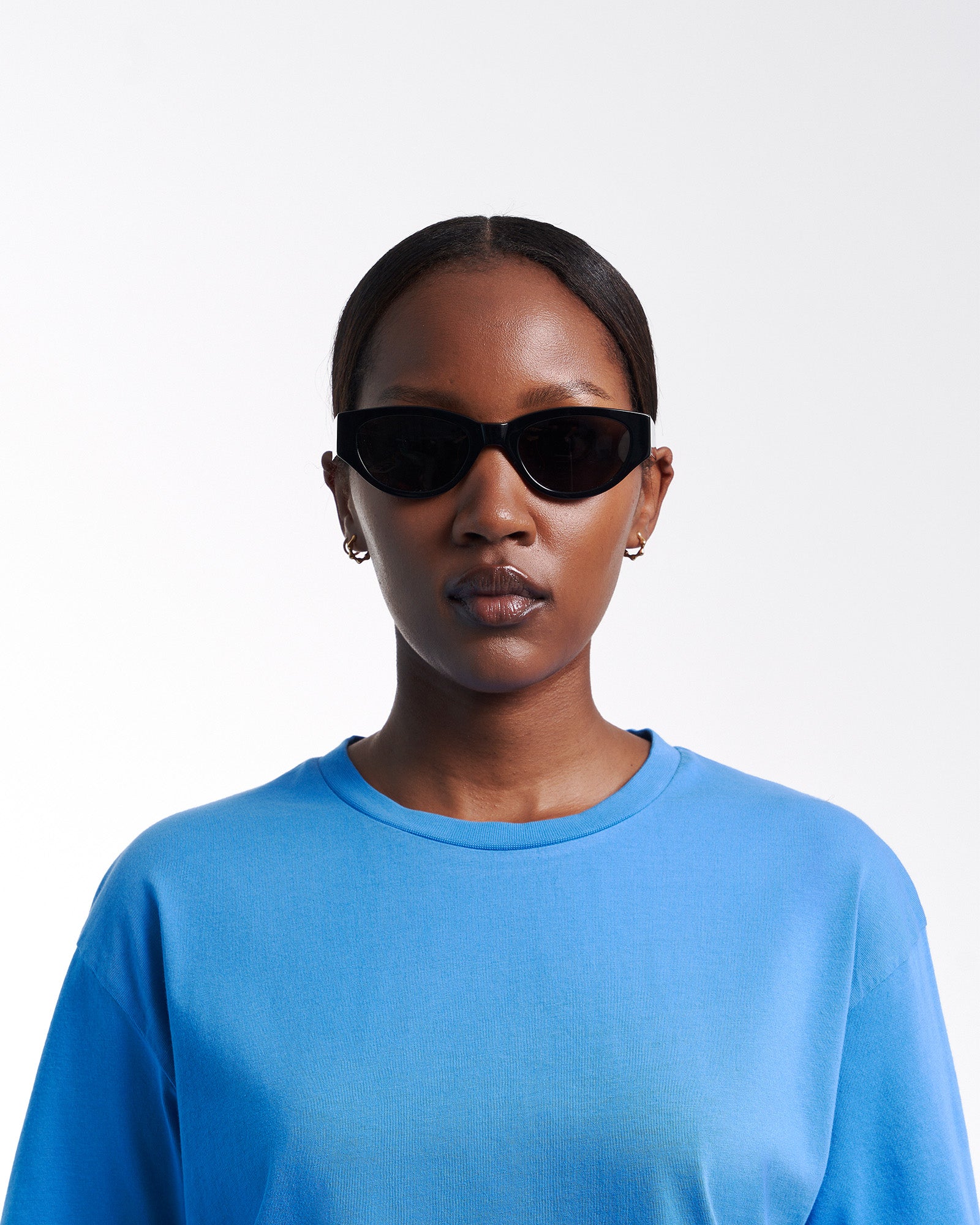 Sunglass 16 - Deep Black Solid - Lavender