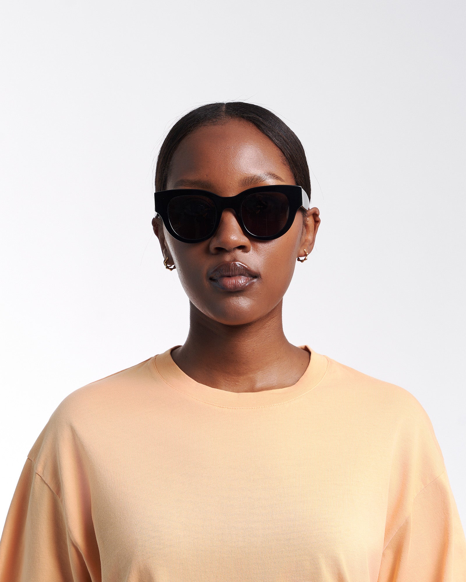 Sunglass 06 - Dark Amber - Brown