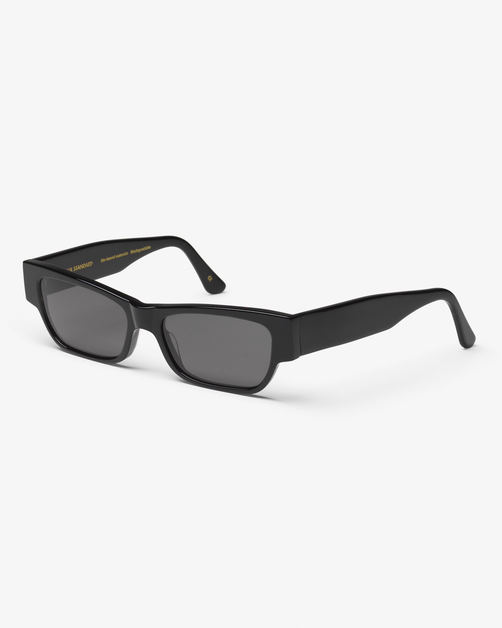 Colorful Standard Sunglass 04 Sunglasses Deep Black Solid / Black